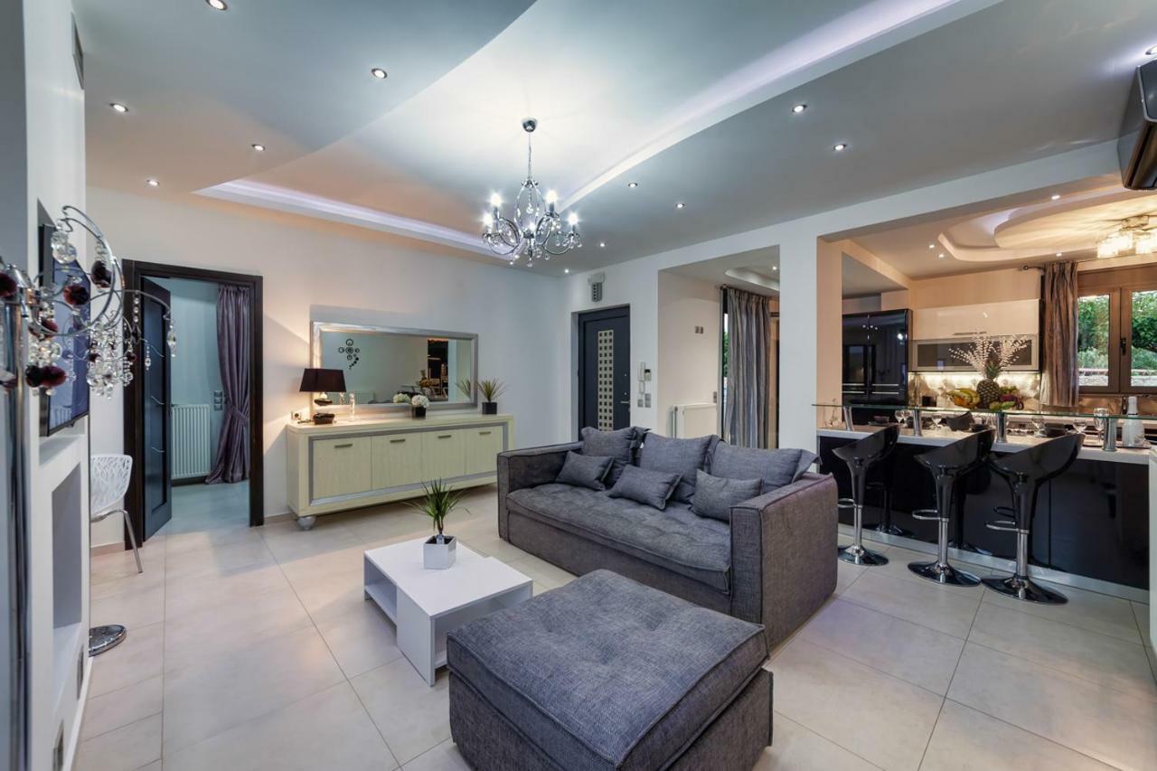 Diamond - Private Heated Pool Vila