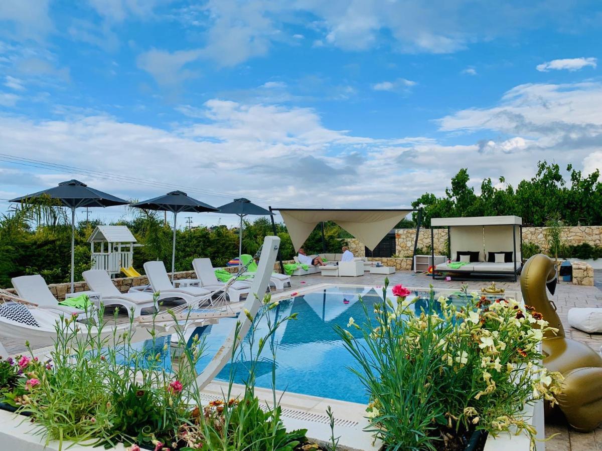 Diamond - Private Heated Pool